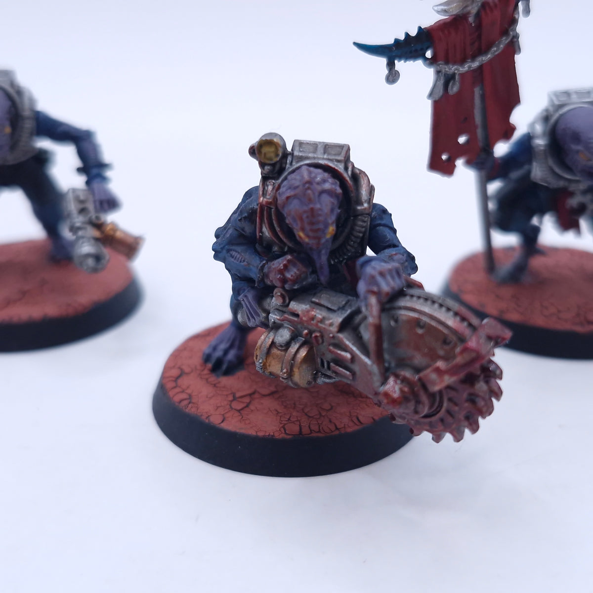 Warhammer 40k: Genestealer Cults Acolyte Hybrids with Acolyte Iconward Painted BTA17