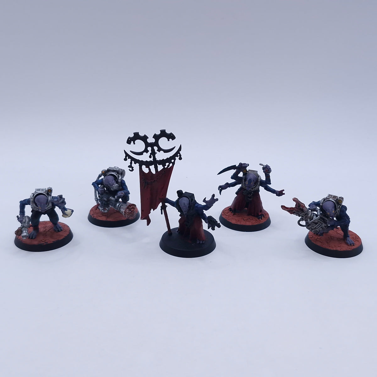 Warhammer 40k: Genestealer Cults Acolyte Hybrids with Acolyte Iconward Painted BTA16