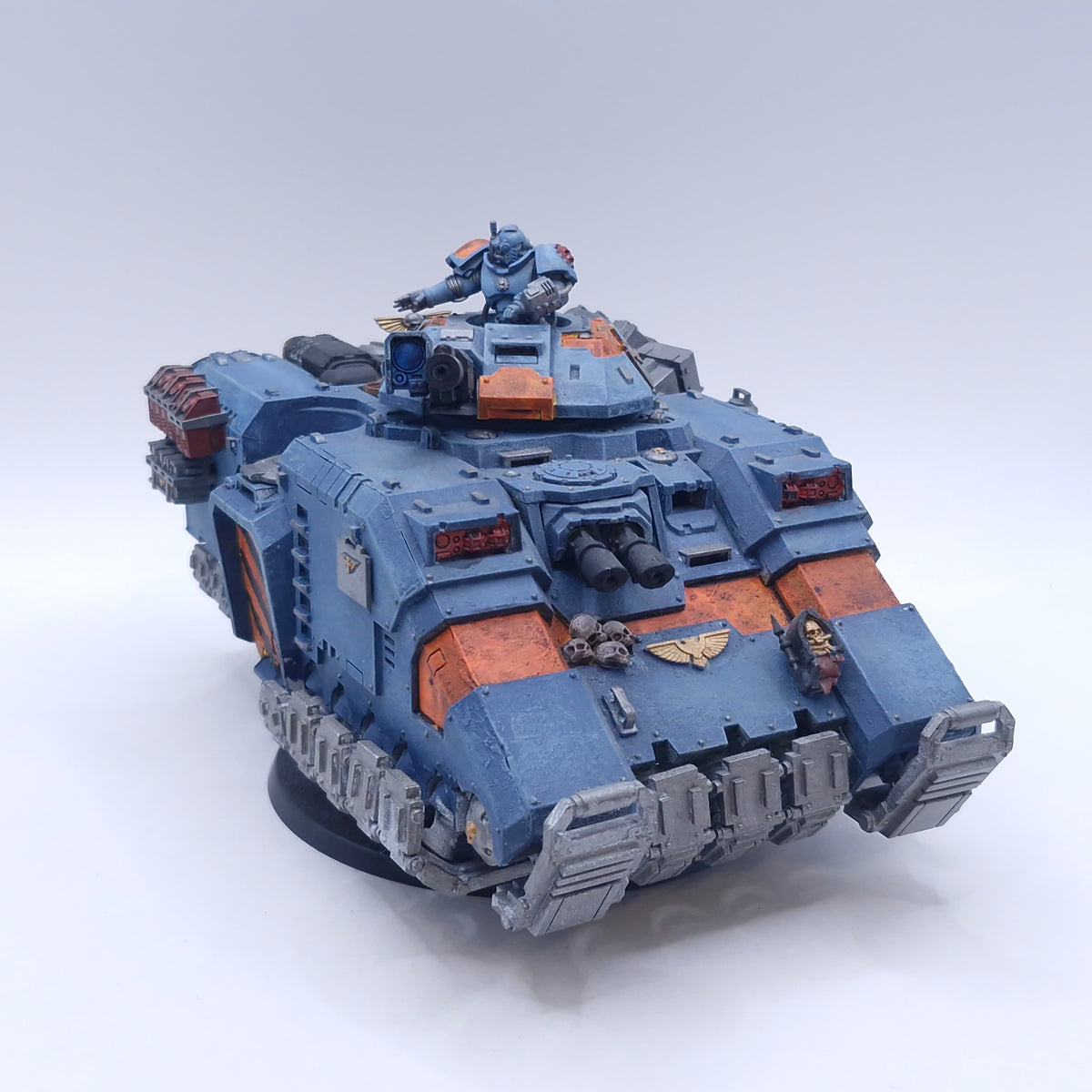 Warhammer 40k: Space Marines Repulsor Painted BQ024