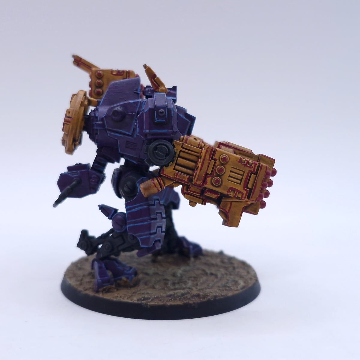 Warhammer 40k: T'au Broadside Battlesuit Painted BTB49