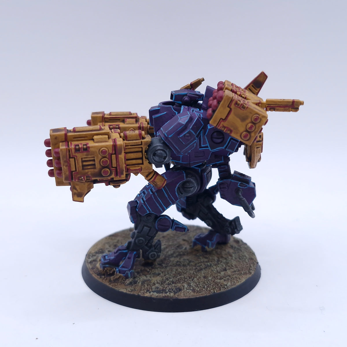 Warhammer 40k: T'au Broadside Battlesuit Painted BTB45