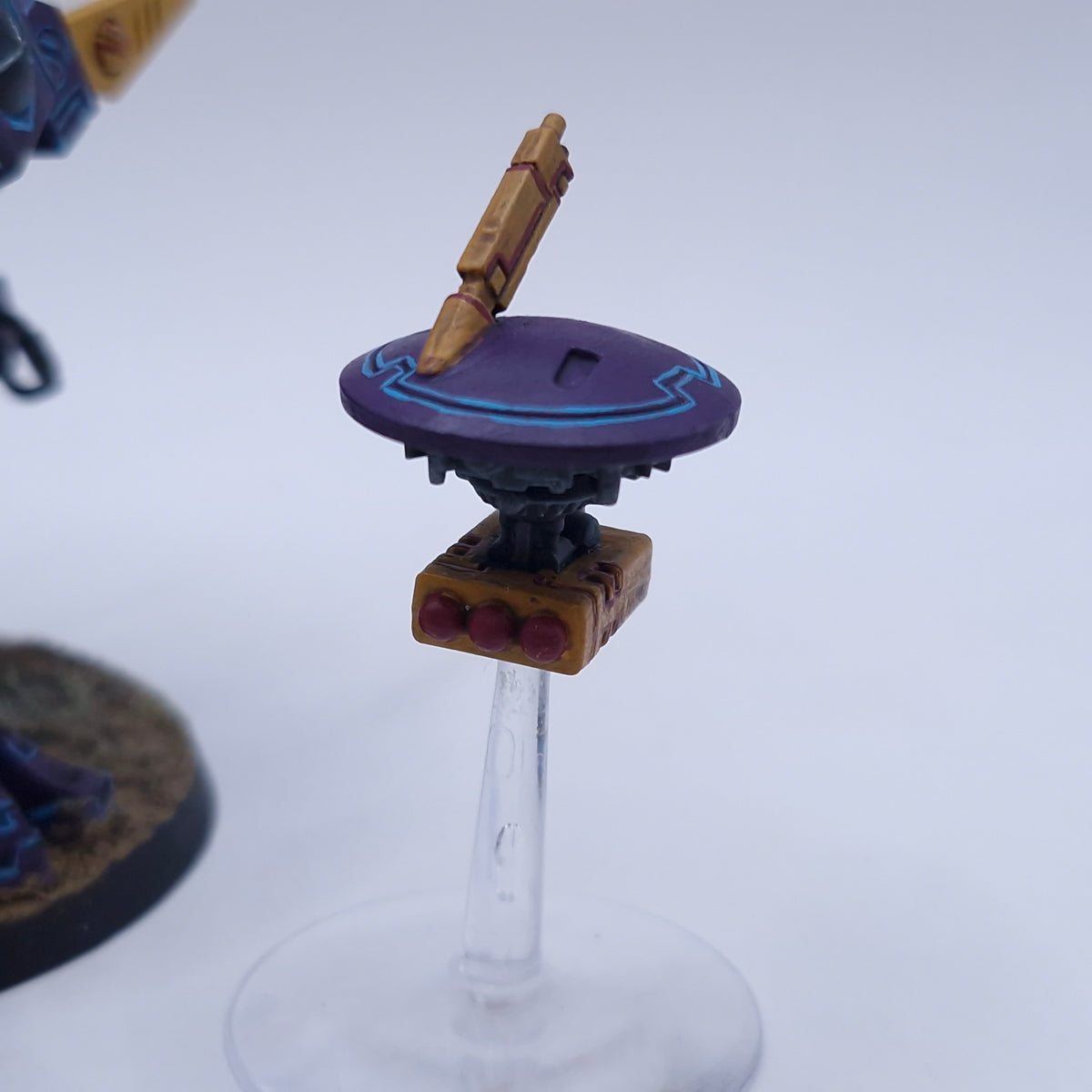 Warhammer 40k: T'au Broadside Battlesuit Painted BTB18