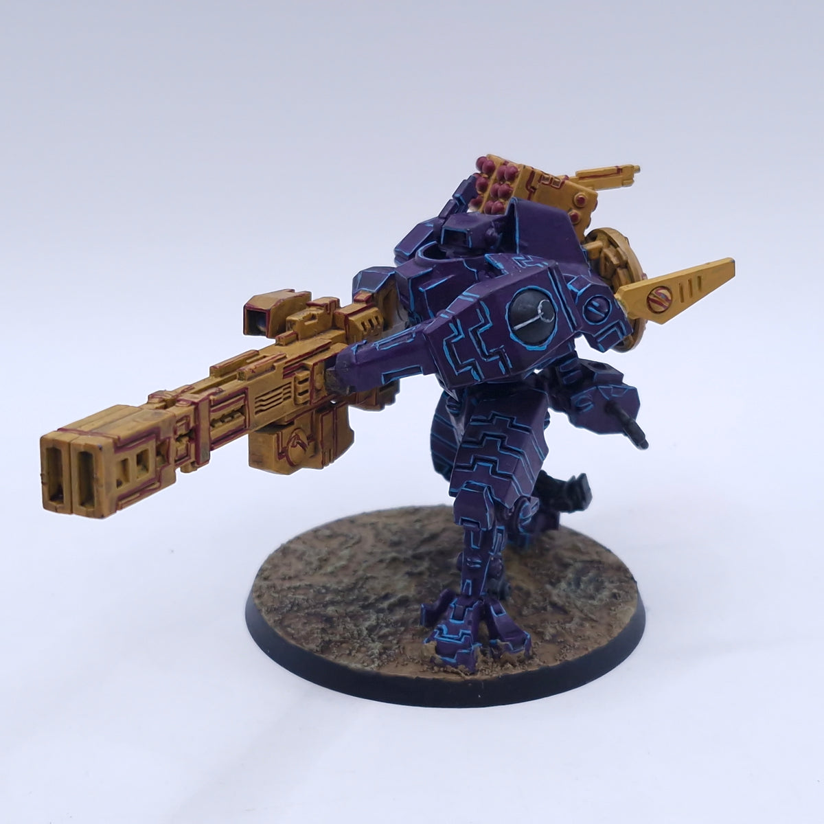 Warhammer 40k: T'au Broadside Battlesuit Painted BTB18