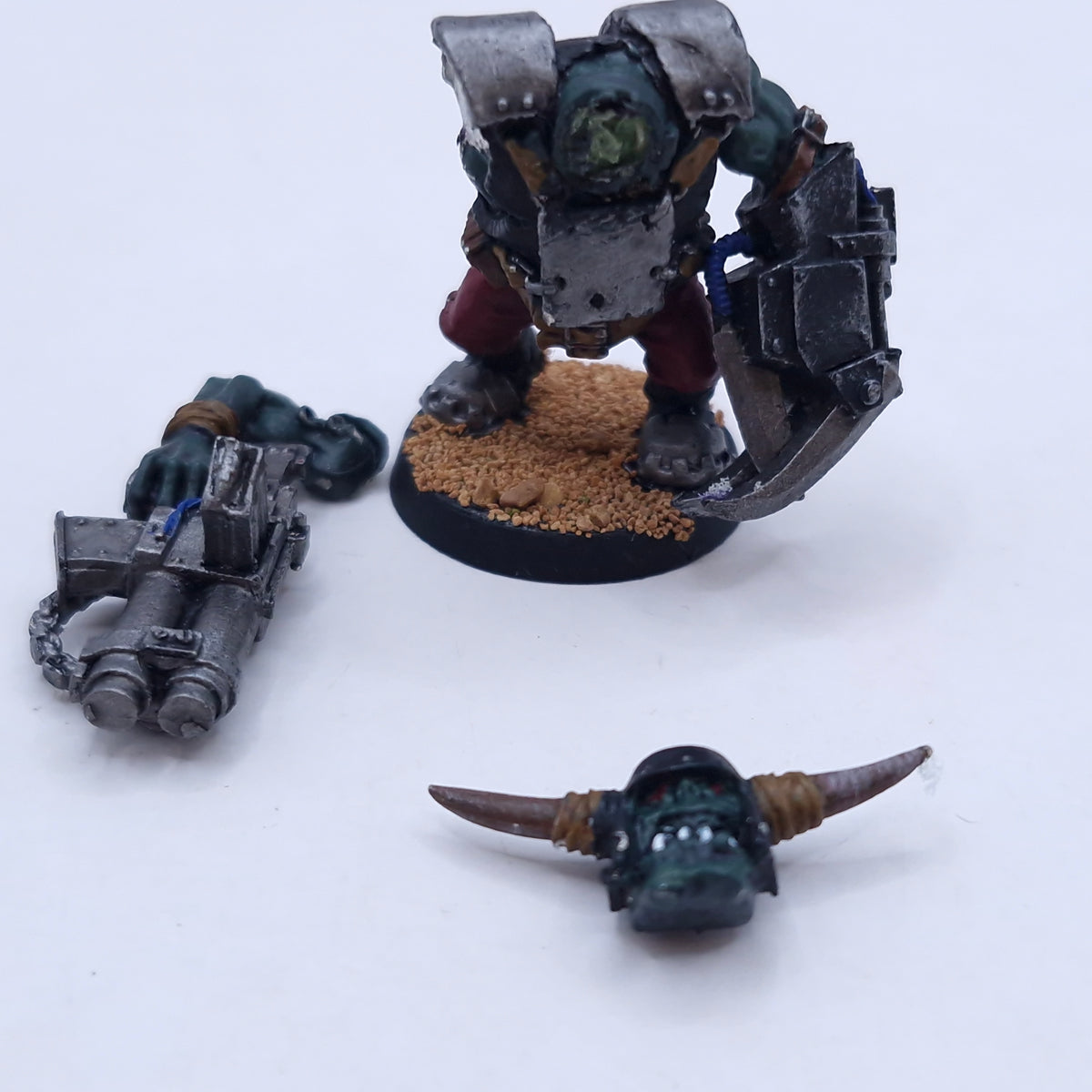 Warhammer 40k: Orks Metal Nobs Painted AI086