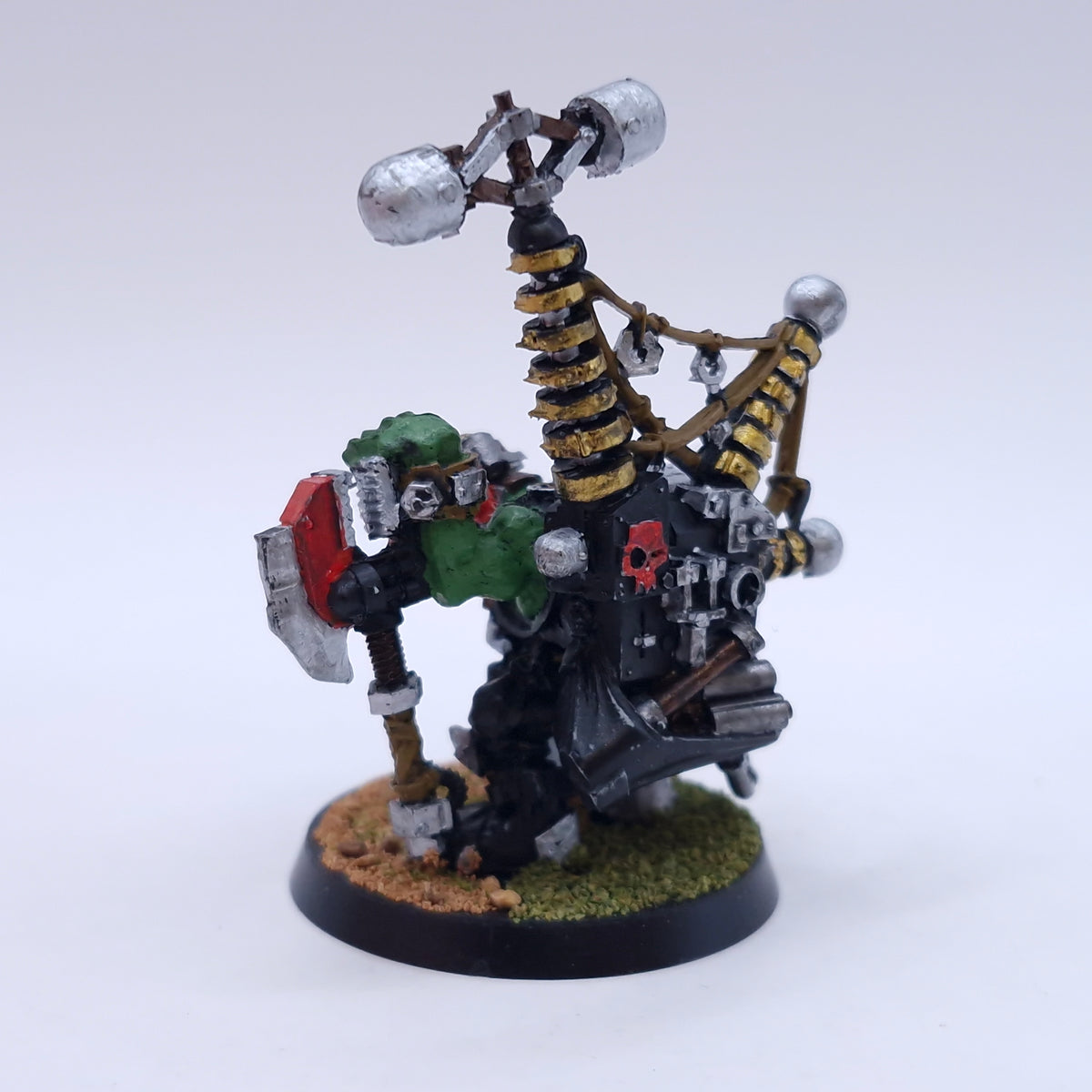 Warhammer 40k: Orks Big Mek with Custom Force Field Painted AI277