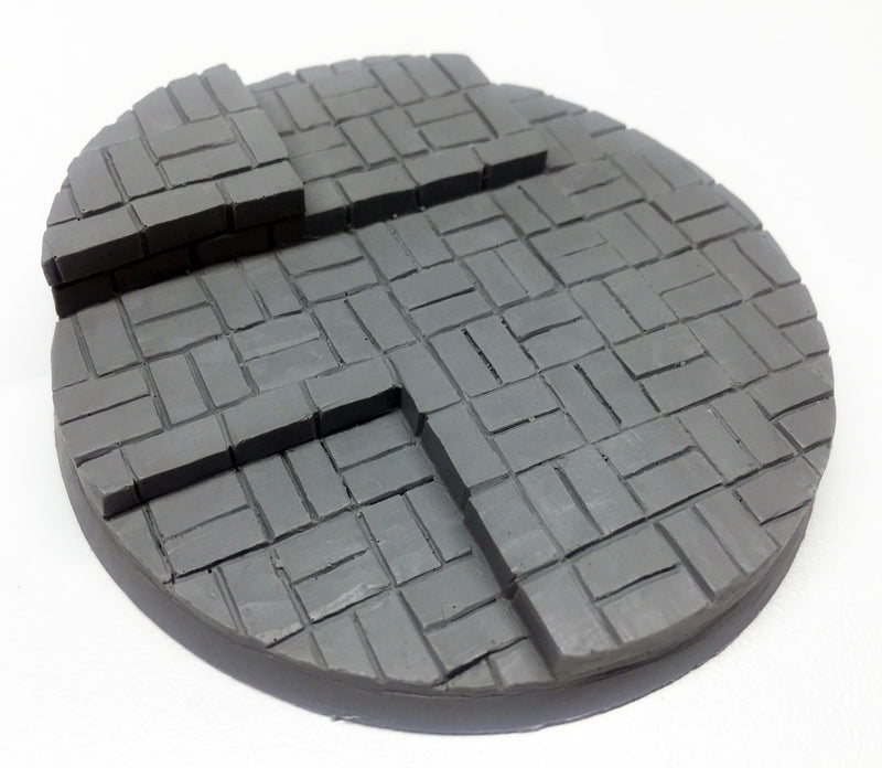 Resin Base - Cobblestone Courtyard Round - 80mm (1B)