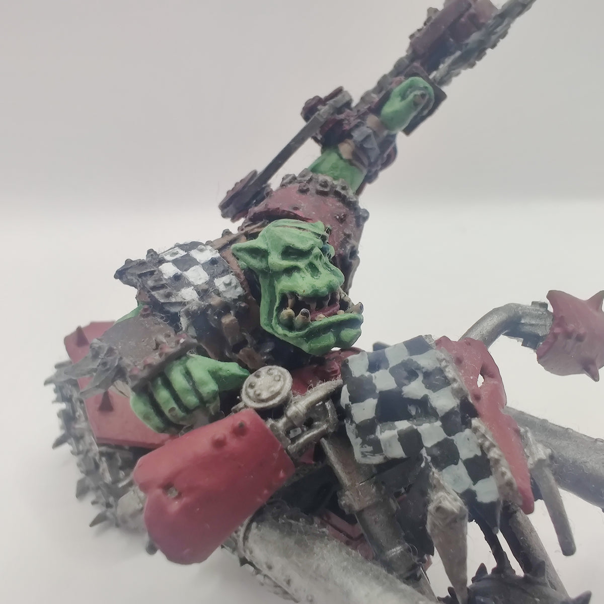 Warhammer 40k Ork Warboss on Bike - Forgeworld OOP - Painted AL037