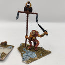 Warhammer The Old World Beasts of Chaos Bestigor Champion and Standard Bearer BA152