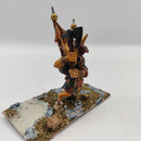 Warhammer The Old World Beasts of Chaos Bestigor Champion and Standard Bearer BA152