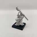 Warhammer The Old World Goblin Madcap Shamans x2 AW155