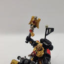 Warhammer 40k 2nd Edition Blood Angels Chaplain on Bike - Metal Painted AA090