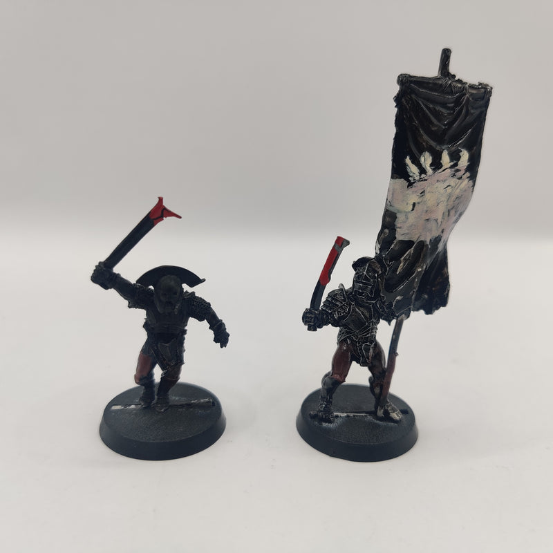 Lord of the Rings Warhammer Uruk-hai Captain and Banner - Metal OOP AD049