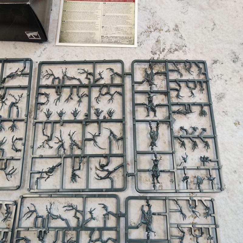 Warhammer Age of Sigmar Sylvaneth Dryads and Branch Wych - On Sprue AY104