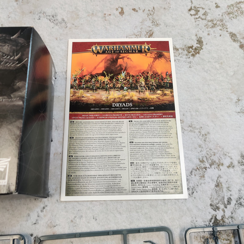 Warhammer Age of Sigmar Sylvaneth Dryads and Branch Wych - On Sprue AY104