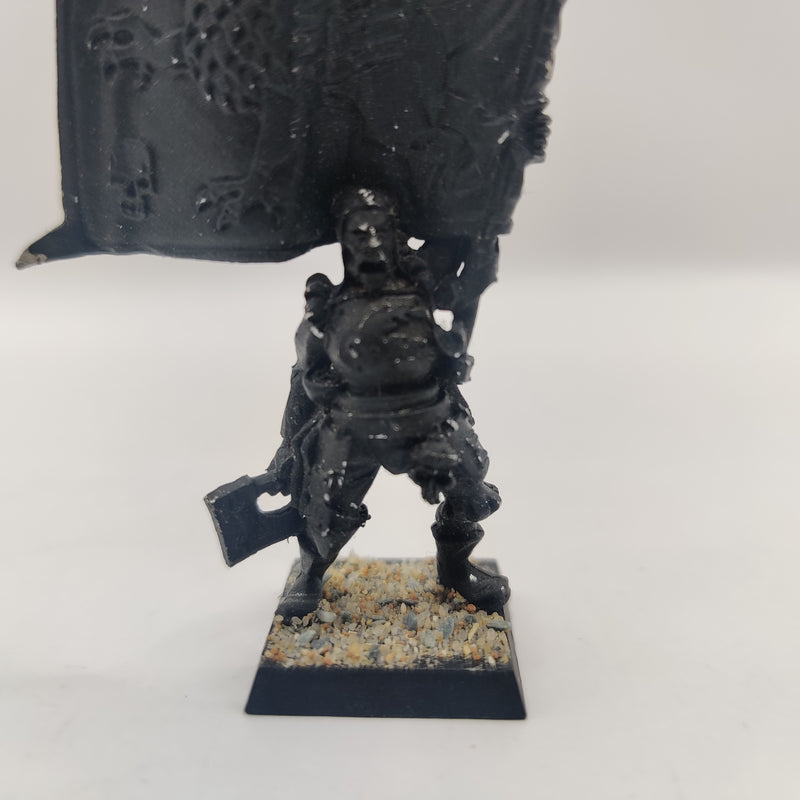 Warhammer the Old World Empire Battle Standard Bearer BH045