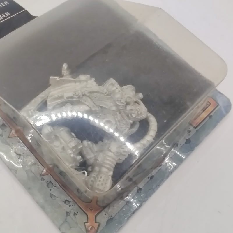 Warhammer 40k Adepta Sororitas Battle Sister with Heavy Flamer - Metal in Blister AD102