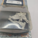 Warhammer 40k Adepta Sororitas Battle Sister with Flamer - Metal in Blister AT248