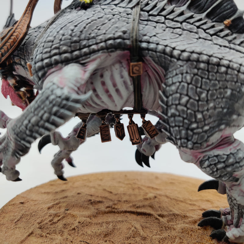 Warhammer Age of Sigmar Skink Oracle on Troglodon and Saurus Scar-Veteran AU016