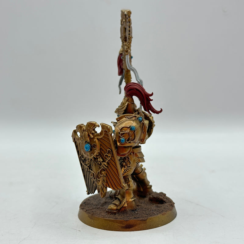 Warhammer 40k: Adeptus Custodes Vexilus Praetors - Well Painted (AT205)
