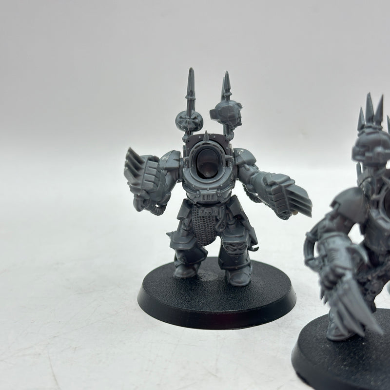 Warhammer 40k: Chaos Space Marines Old Terminators - Missing Heads (AT193)