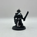 Warhammer 40k: Space Marines Chaplain (AZ250)