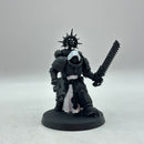 Warhammer 40k: Space Marines Chaplain (AZ250)