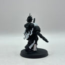 Warhammer 40k: Space Marines Chaplain (AZ250)