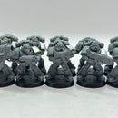 Warhammer 40k: Space Marines Tactical Marines w/ Metal Iron Hands Shoulder Pads (AD013)