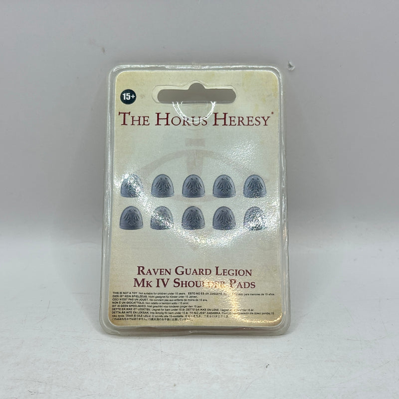 Warhammer Horus Heresy: Space Marine Raven Guard MKIV Shoulder Pads (BA120)