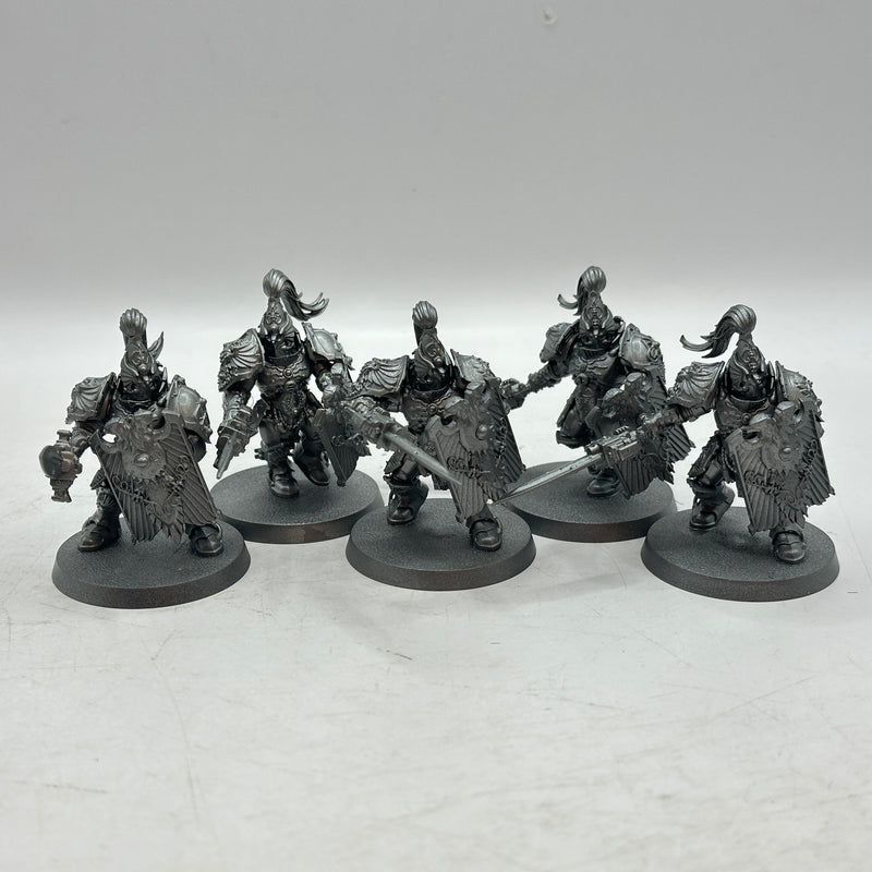 Warhammer 40k: Adeptus Custodes Custodian Guard (AC170)