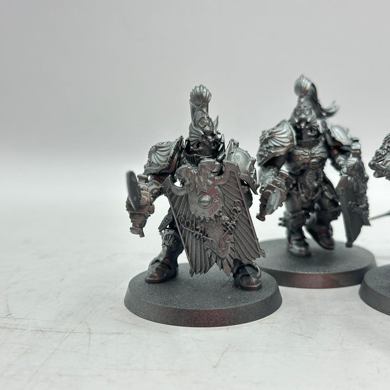 Warhammer 40k: Adeptus Custodes Custodian Guard (AC170)