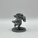 Warhammer 40k: Adeptus Custodes Blade Champion with Lightning Claws (BI050)