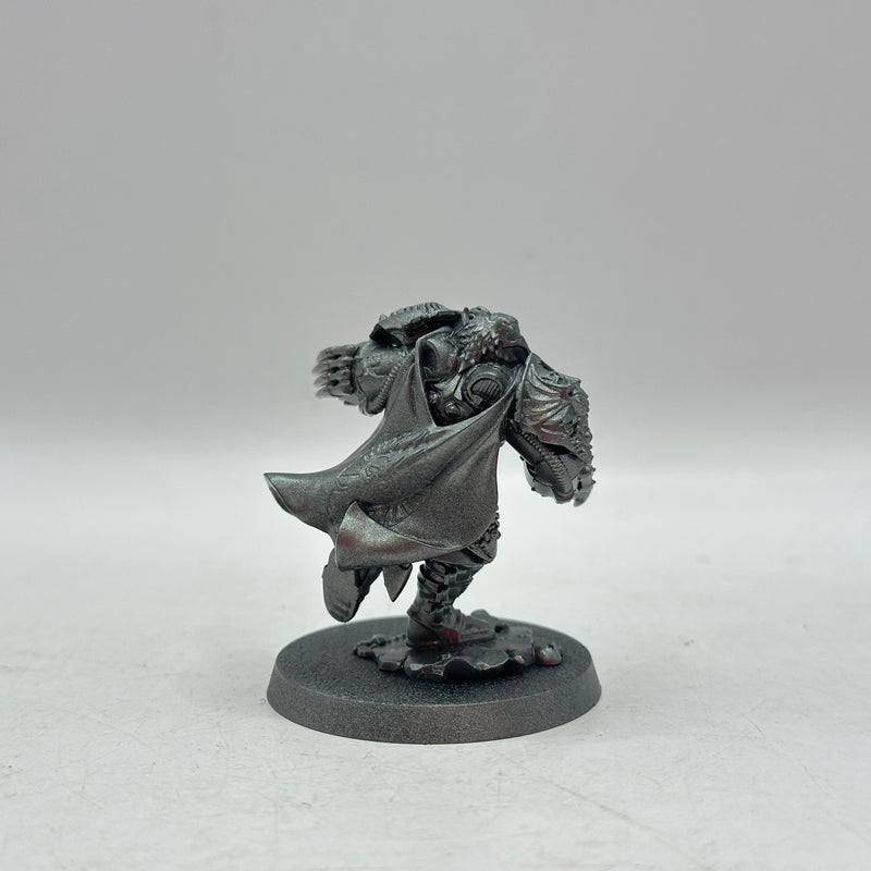 Warhammer 40k: Adeptus Custodes Blade Champion with Lightning Claws (BI050)