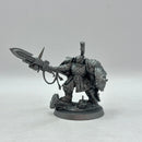Warhammer 40k: Adeptus Custodes Shield Captain (AW004)