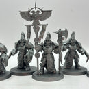 Warhammer 40k: Adeptus Custodes Wardens (AO010)