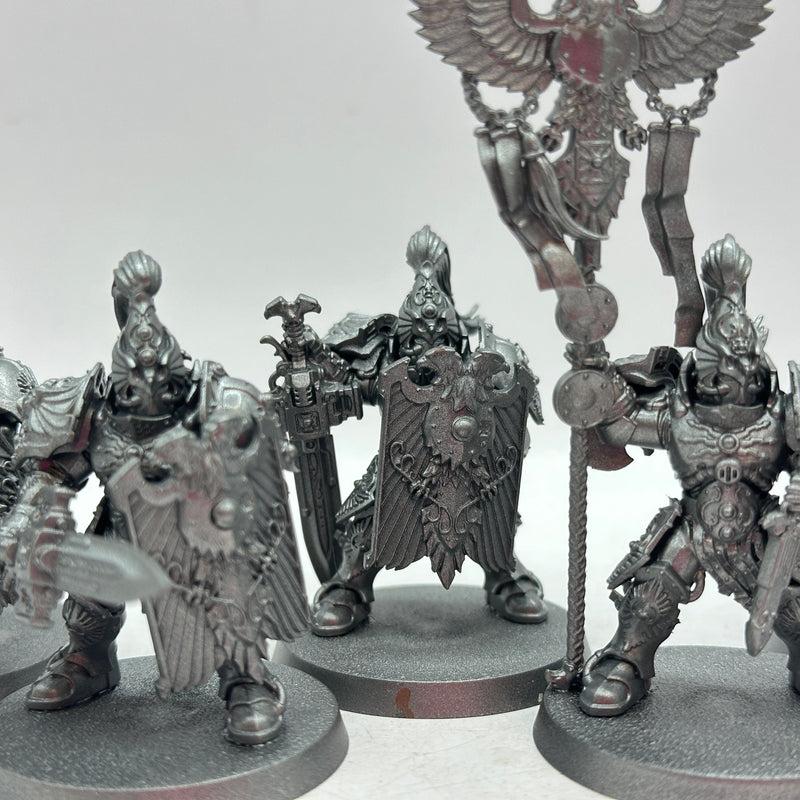 Warhammer 40k: Adeptus Custodes Custodian Guard (BC119)