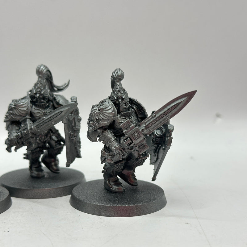 Warhammer 40k: Adeptus Custodes Custodian Guard (BC119)