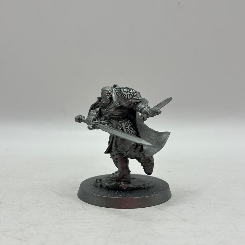 Warhammer 40k: Adeptus Custodes Blade Champion (BA104)