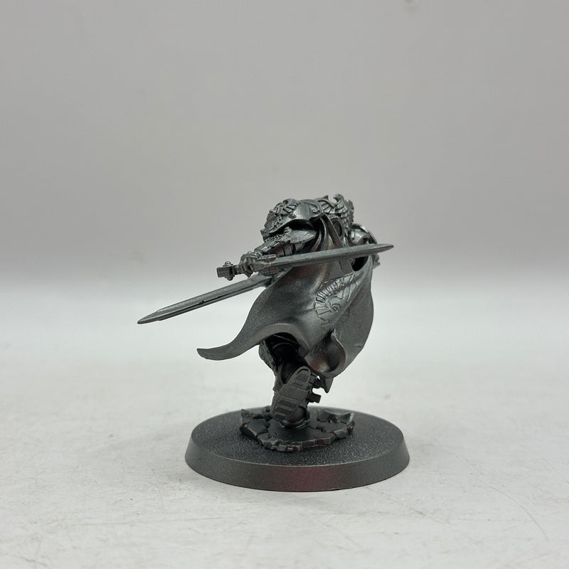 Warhammer 40k: Adeptus Custodes Blade Champion (BA104)