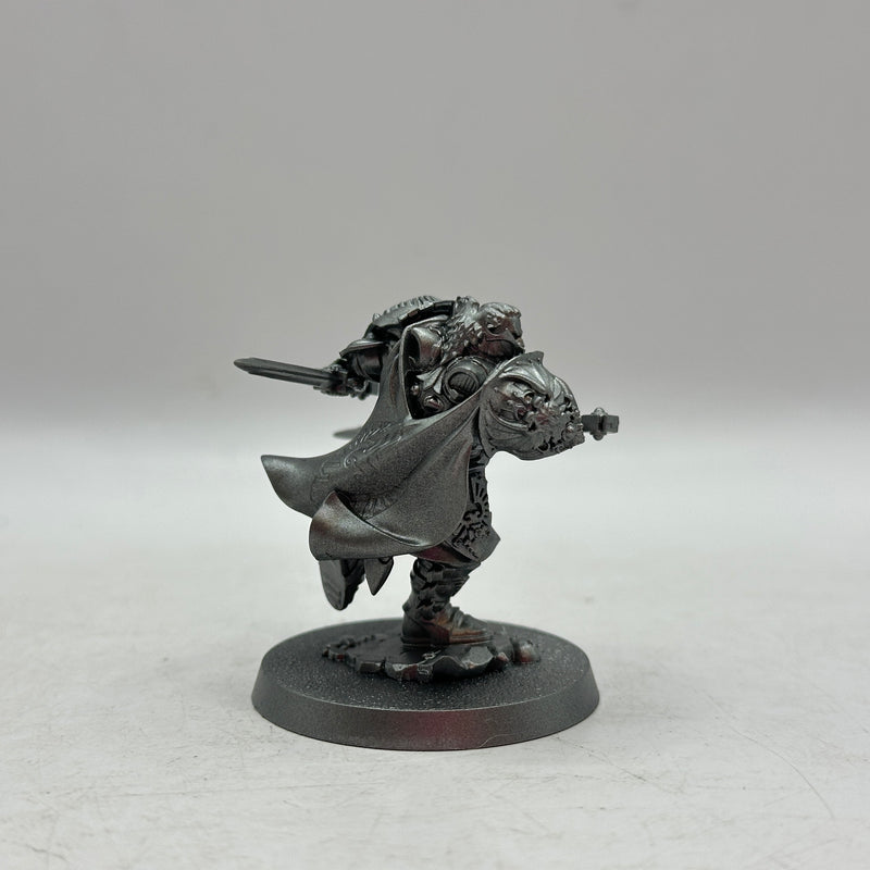 Warhammer 40k: Adeptus Custodes Blade Champion (BA104)