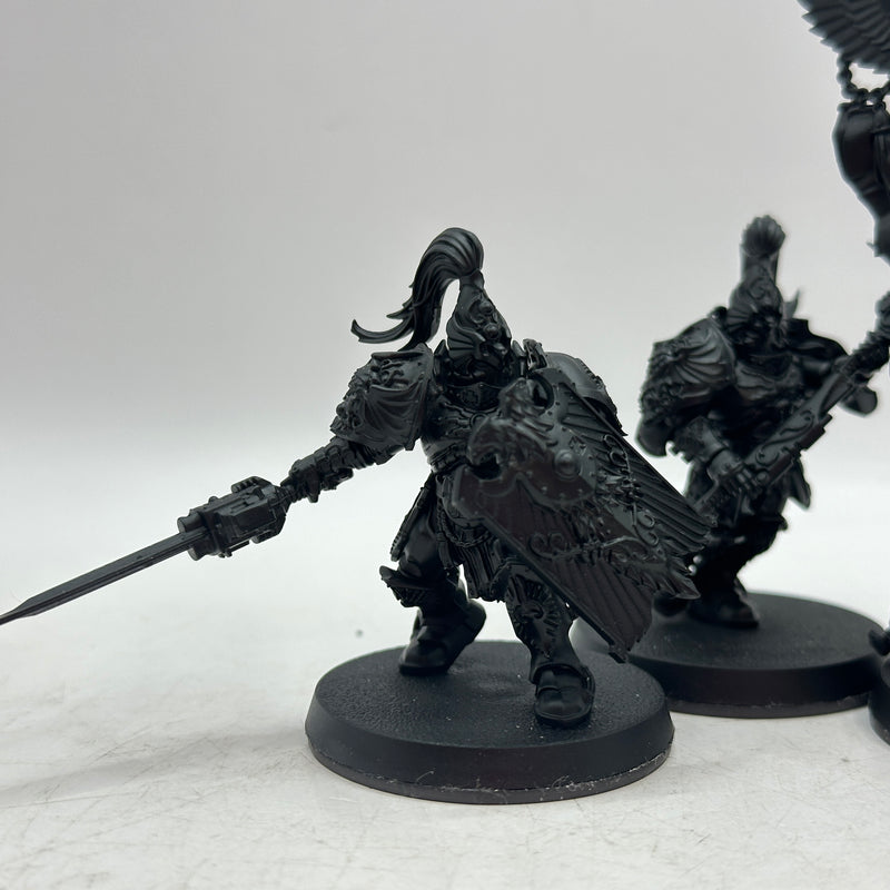 Warhammer 40k: Adeptus Custodes Custodian Guard (AQ022)