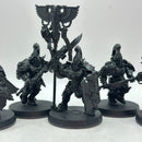 Warhammer 40k: Adeptus Custodes Custodian Guard (AQ022)