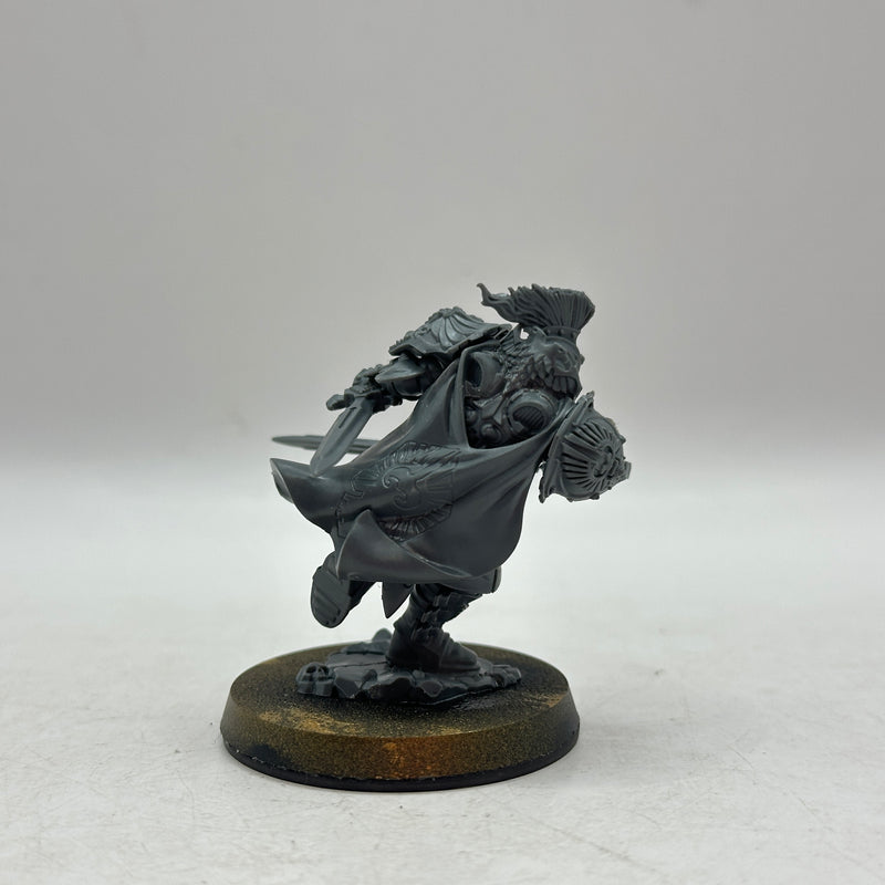 Warhammer 40k: Adeptus Custodes Blade Champion (AZ173)