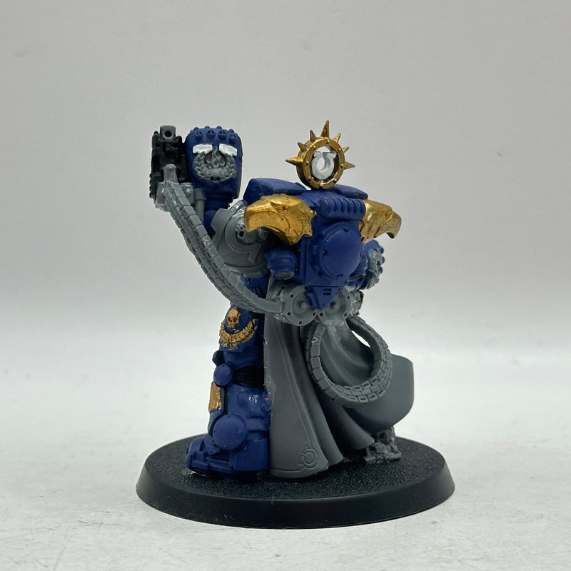 Warhammer 40k: Space Marine Ultramarines Marneus Calgar (BC059)