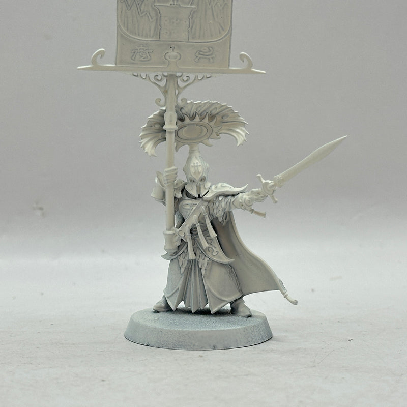 Warhammer Age of Sigmar: Lumineth Realm-Lords Vanari Bannerblade (BJ045)