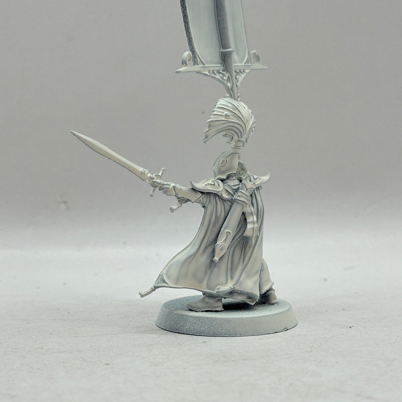 Warhammer Age of Sigmar: Lumineth Realm-Lords Vanari Bannerblade (BJ045)