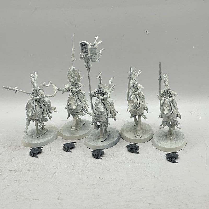 Warhammer Age of Sigmar: Lumineth Realm-Lords Vanari Dawnriders (AH026)
