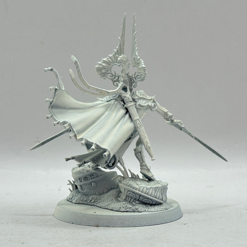 Warhammer Age of Sigmar: Lumineth Realm-Lords Light of Eltharion (AD125)