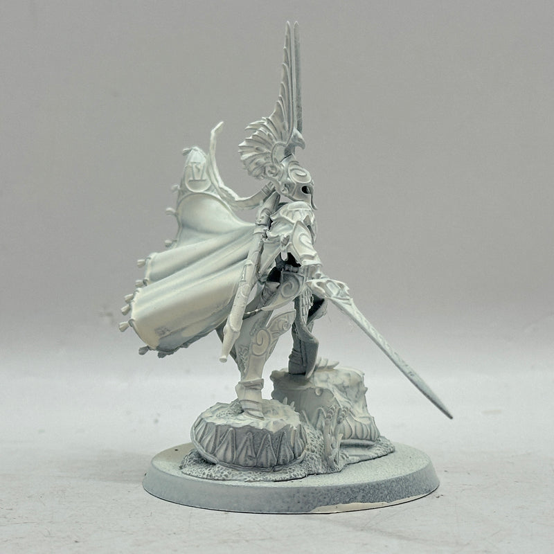 Warhammer Age of Sigmar: Lumineth Realm-Lords Light of Eltharion (AD125)