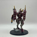 Warhammer 40k: T'au Empire Commander Battlesuit (AW023)